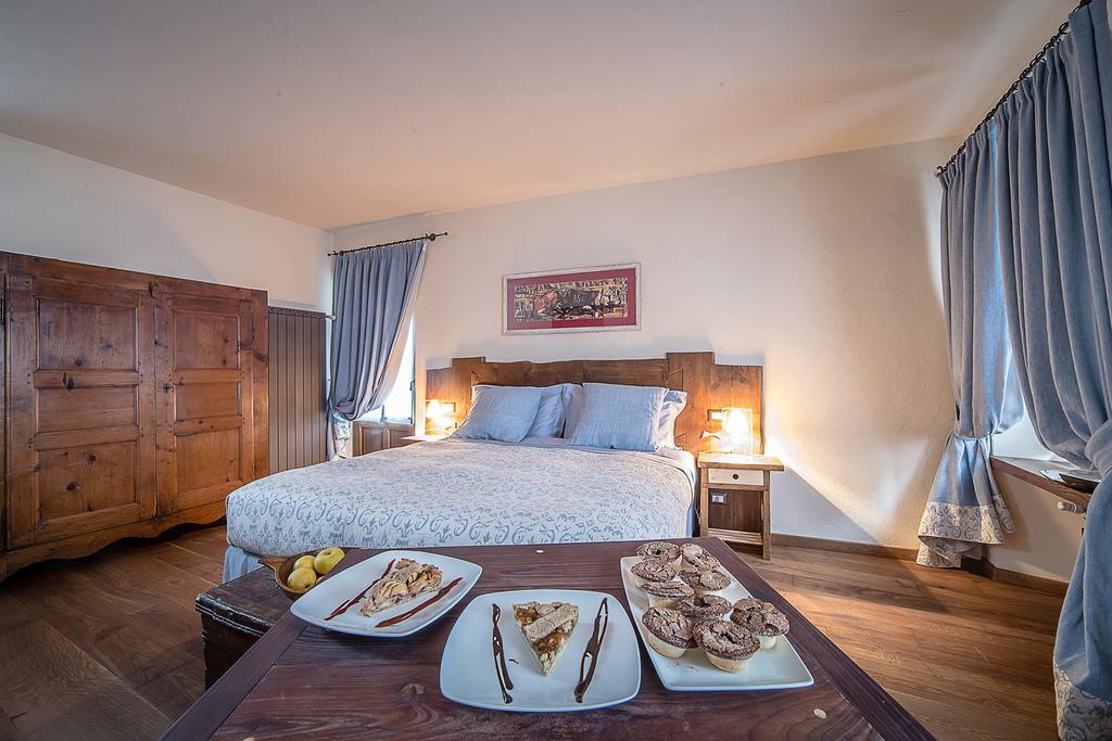 Hotel Domus Antica Aosta Zewnętrze zdjęcie