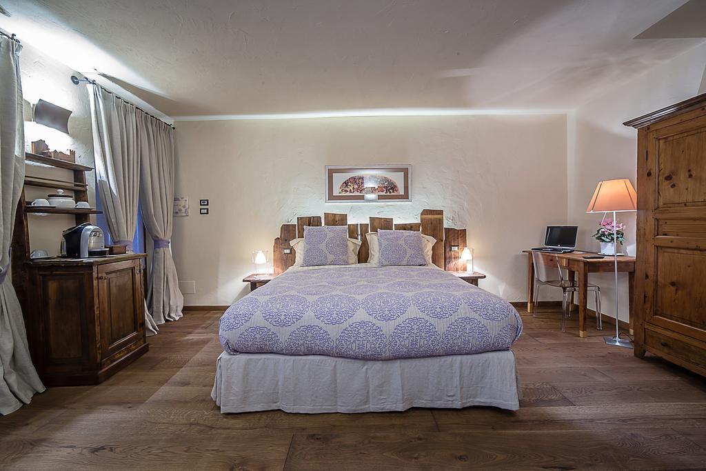 Hotel Domus Antica Aosta Zewnętrze zdjęcie
